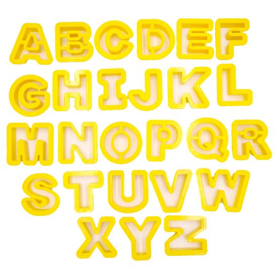 Műanyag betű kiszúró szett - ABC